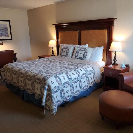 Kansas Country Inn Oakley エクステリア 写真
